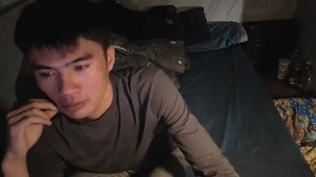 Snapshot of Big19Asia chatting on 11.25.25 Big19Asia online show from 11.25.25