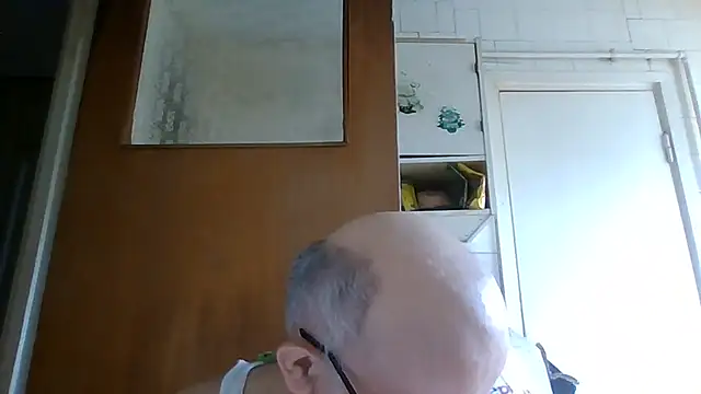 Snapshot of mariusica1@xh chatting on 07.23.26 mariusica1xh online show from 07.23.26