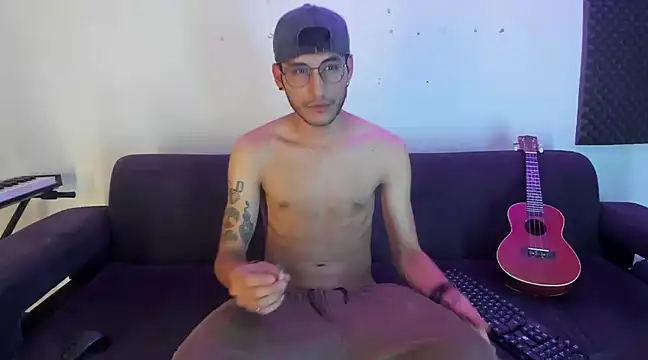 Henrikk senn online show from 12.02.24