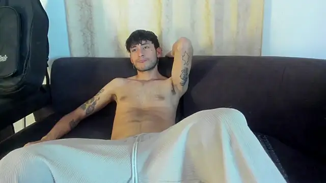 Henrikk senn online show from 10.17.25