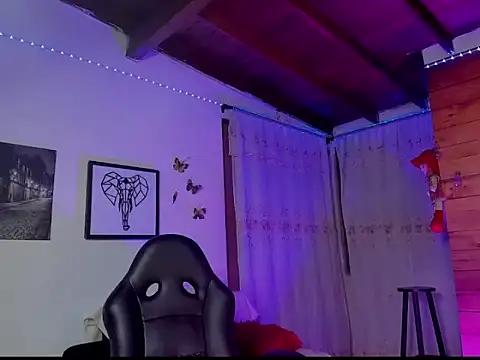 mykaelahoney online show from 02.05.26