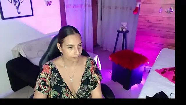 mykaelahoney online show from 03.06.26