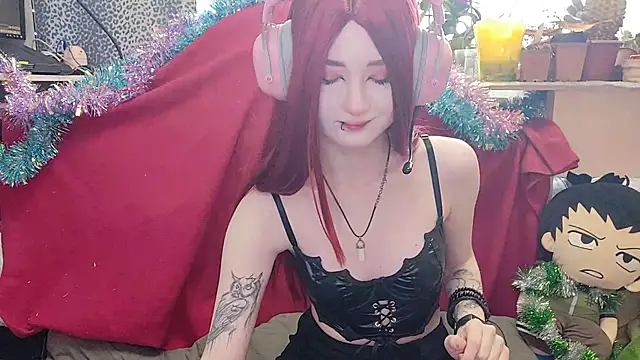 Snapshot of Linda_Harrisons chatting on 12.15.24 Linda Harrisons online show from 12.15.24