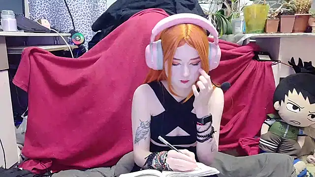 Snapshot of Linda_Harrisons chatting on 02.10.25 Linda Harrisons online show from 02.10.25