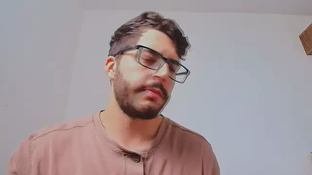 Snapshot of thomas_gun chatting on 02.22.26 thomas gun online show from 02.22.26