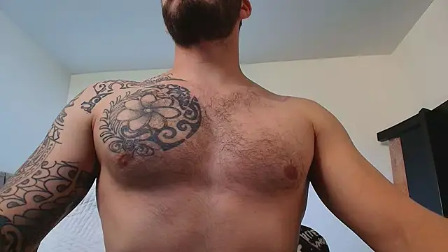 Snapshot of thomas_gun chatting on 02.26.26 thomas gun online show from 02.26.26