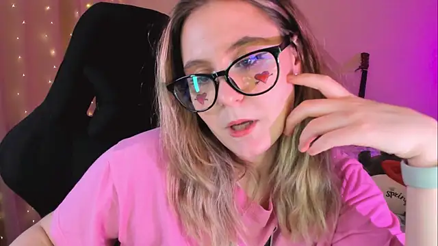 Diana Flower online show from 02.12.25