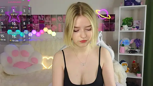 Snapshot of Dragonwind chatting on 02.19.25 Dragonwind online show from 02.19.25