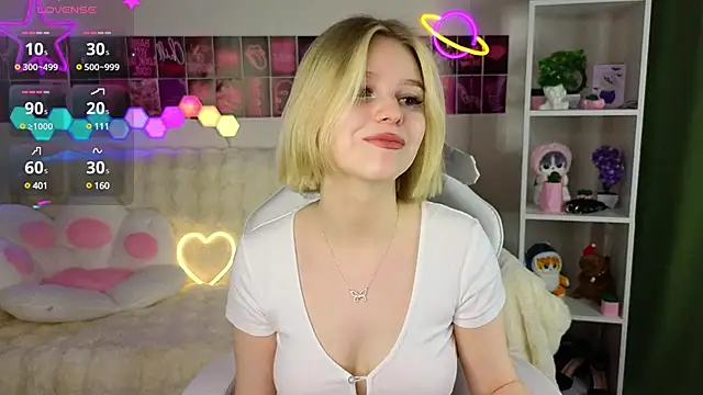 Snapshot of Dragonwind chatting on 02.26.25 Dragonwind online show from 02.26.25