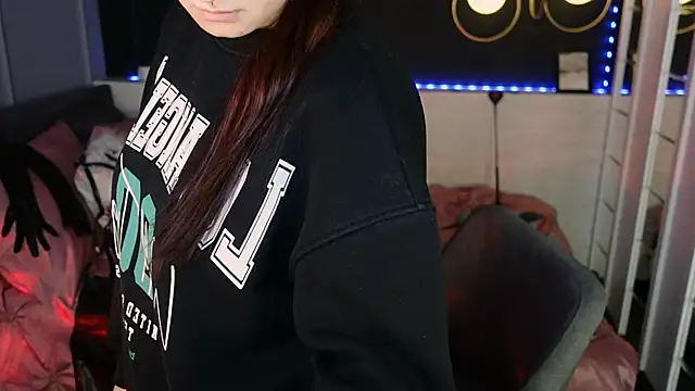 Lily Moonlight online show from 02.01.26