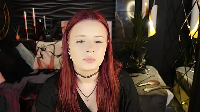 Lily Moonlight online show from 05.04.26