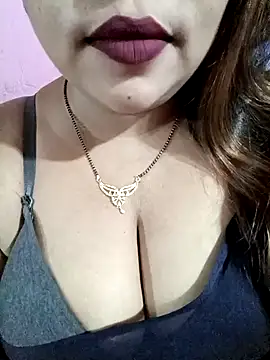 Beautyy38 online show from 12.25.24