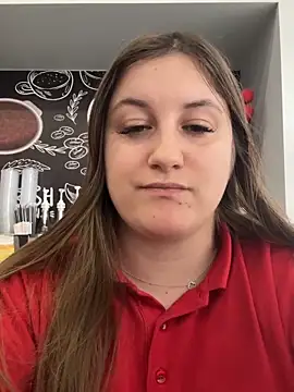 Snapshot of Strawberryyyyik chatting on 02.15.26 Strawberryyyyik online show from 02.15.26