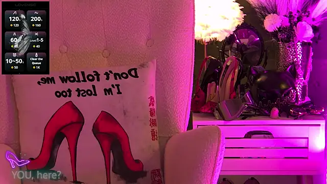 ZoeMesmerize online show from 11.12.25