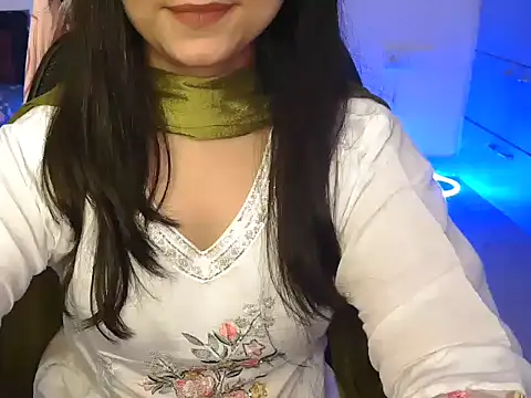 WildRuhi20 online show from 08.03.26