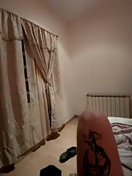 Snapshot of VenomKushx chatting on 12.19.25 VenomKushx online show from 12.19.25