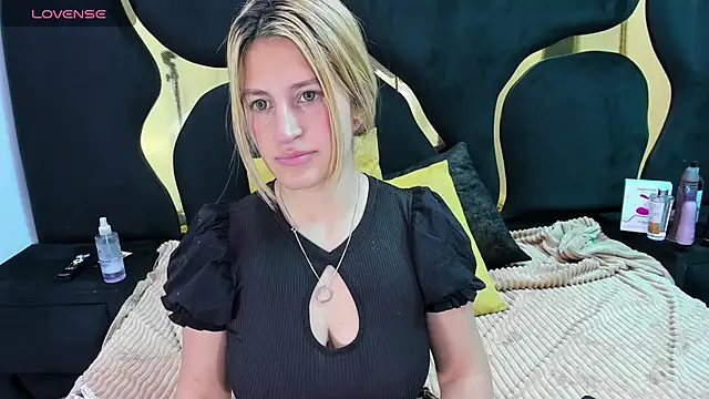 GiaRoussel online show from 02.25.26