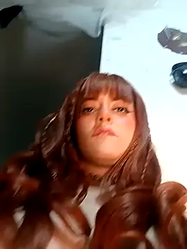 Snapshot of Lin-cute chatting on 01.10.25 Lin-cute online show from 01.10.25