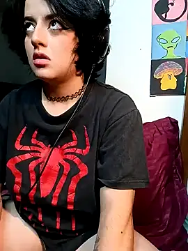 Snapshot of Lin-cute chatting on 01.23.25 Lin-cute online show from 01.23.25