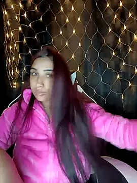 Snapshot of ifeelverywet_andhot chatting on 10.25.25 ifeelverywet andhot online show from 10.25.25