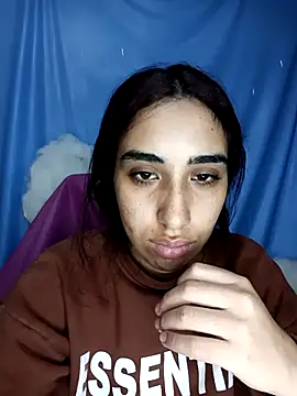 Snapshot of ifeelverywet_andhot chatting on 12.18.25 ifeelverywet andhot online show from 12.18.25