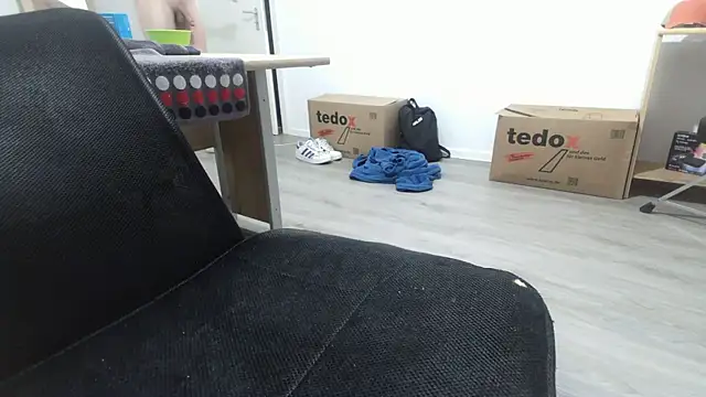 PascalFucksYou---- online show from 02.17.25