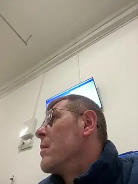 adrian90bi11 online show from 04.25.26