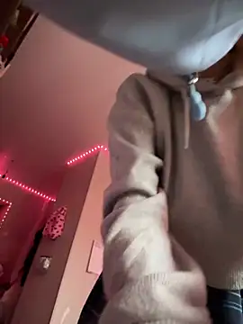 -Sexy Barbie- online show from 02.22.25