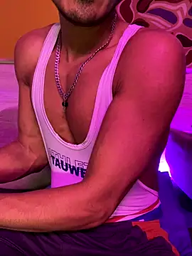 thesummerboy online show from 12.04.24