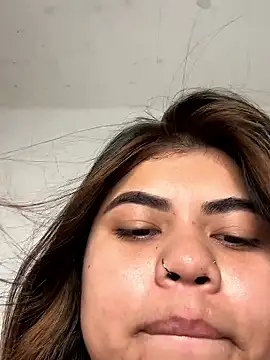 Snapshot of aitana-purple chatting on 03.22.26 aitana-purple online show from 03.22.26