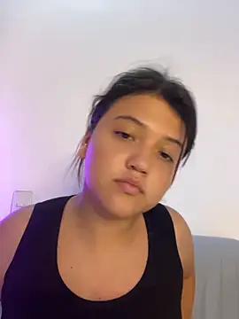alisson carolina73 online show from 04.29.26