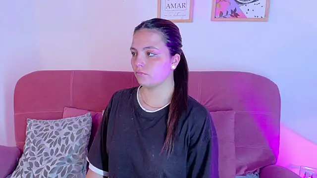 Juanita owens online show from 04.21.26