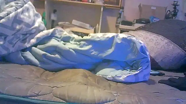 Snapshot of DI4MOND_FIR3 chatting on 10.29.25 DI4MOND FIR3 online show from 10.29.25