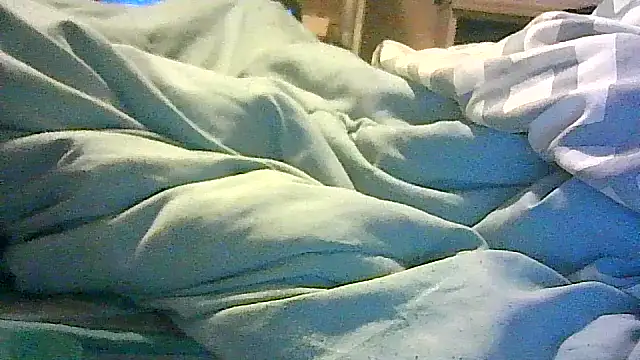 Snapshot of DI4MOND_FIR3 chatting on 10.31.25 DI4MOND FIR3 online show from 10.31.25