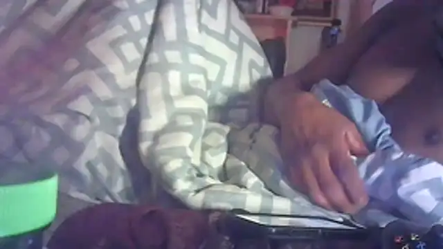 Snapshot of DI4MOND_FIR3 chatting on 12.22.25 DI4MOND FIR3 online show from 12.22.25