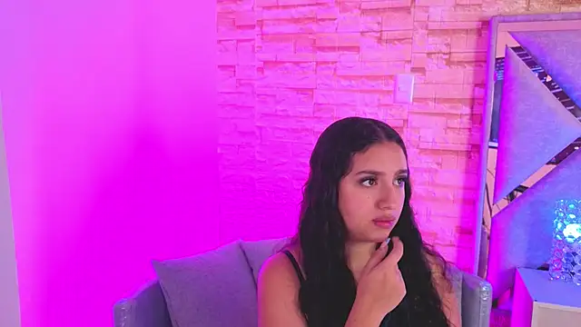 Snapshot of paulette_dupont chatting on 02.04.26 paulette dupont online show from 02.04.26