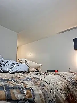 Snapshot of Puusy780 chatting on 12.13.25 Puusy780 online show from 12.13.25