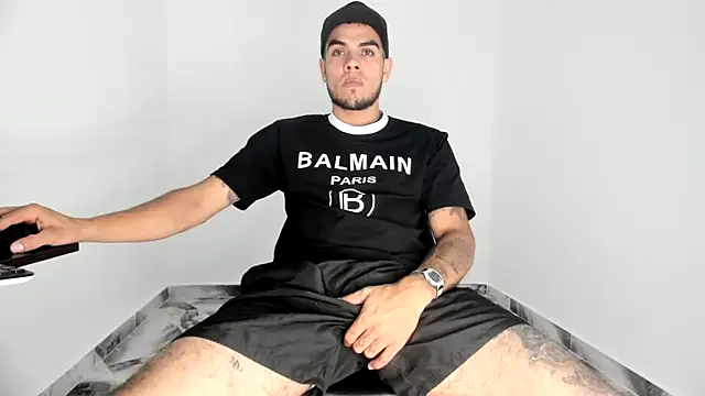 Snapshot of mikee_scooth chatting on 11.20.25 mikee scooth online show from 11.20.25