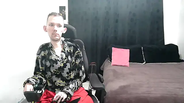 Sophia and Thomas online show from 01.03.25