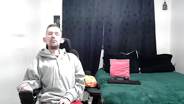 Sophia and Thomas online show from 03.15.25