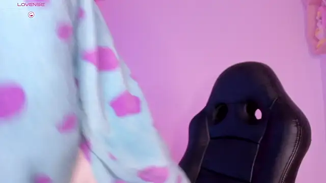 Karito-28 online show from 12.20.24