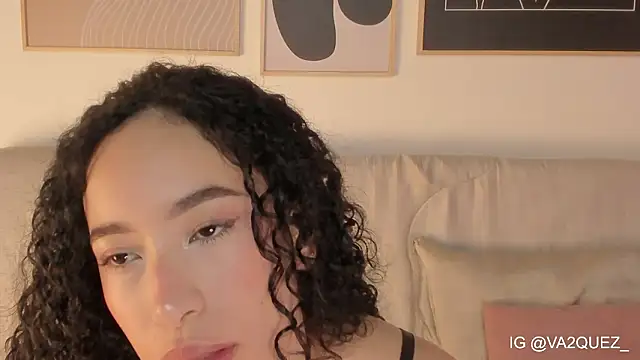 Heyloreley online show from 02.18.26