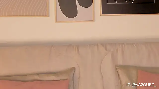 Heyloreley online show from 02.19.26