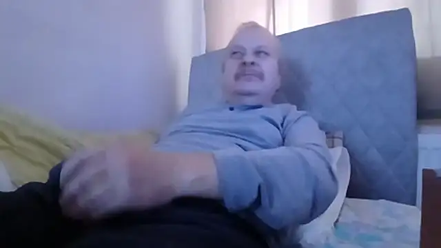 Snapshot of amylrmm1903 chatting on 11.16.25 amylrmm1903 online show from 11.16.25