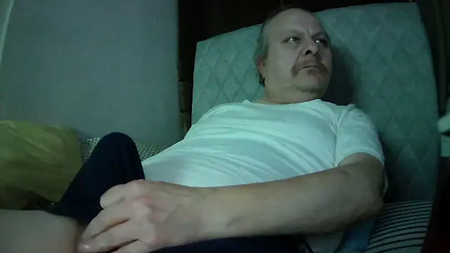 Snapshot of amylrmm1903 chatting on 02.01.26 amylrmm1903 online show from 02.01.26