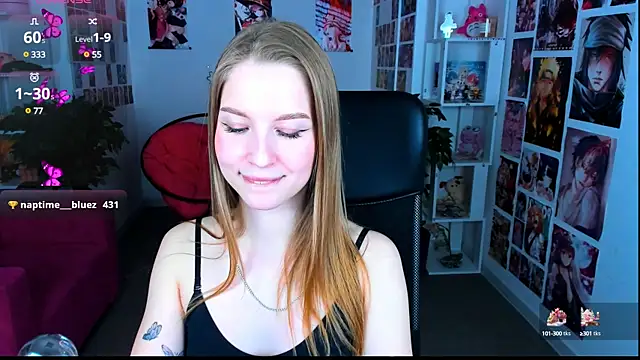 Snapshot of CuteMousee chatting on 01.29.25 CuteMousee online show from 01.29.25