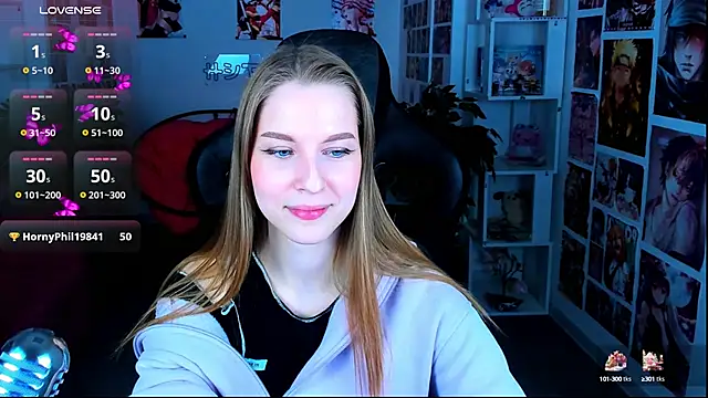 Snapshot of CuteMousee chatting on 02.15.25 CuteMousee online show from 02.15.25