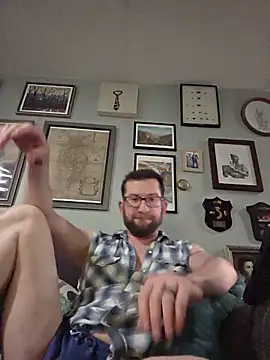 Icebearsticlese online show from 05.17.26