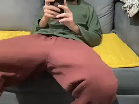 4small4inchlol online show from 02.04.25