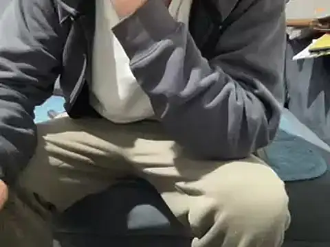 4small4inchlol online show from 02.28.25